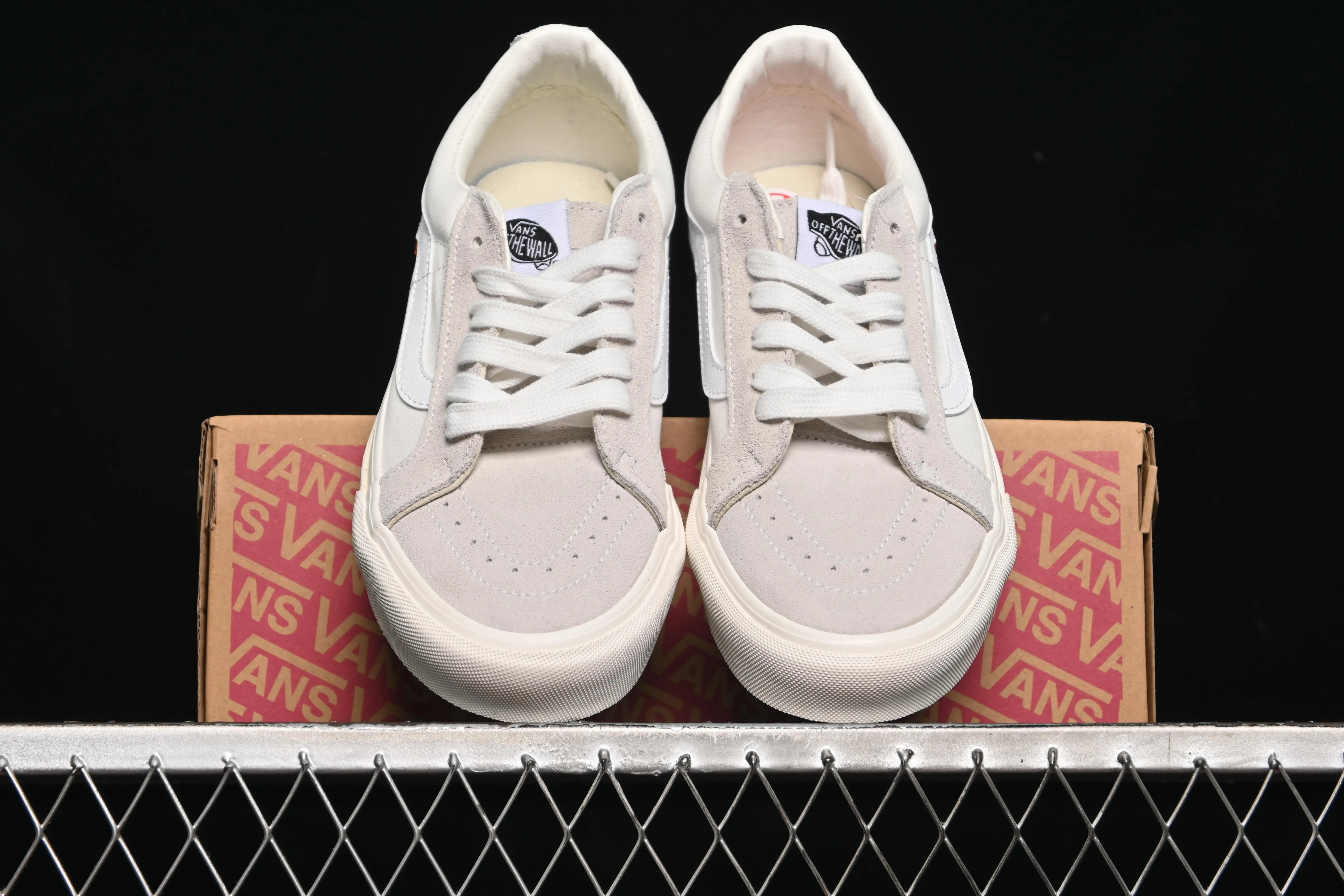 All categories Vans Vans series Vans Low Vans low-top Vans Sk8-Low Vans white non-slip casual skateboard shoes VN0A4UUK2V4